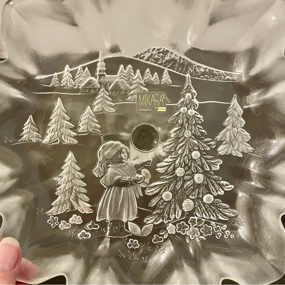 VTG Mikasa Crystal Christmas Dish Made in Germany Holiday Footed Pedestal Bowl - Picture 3 of 10